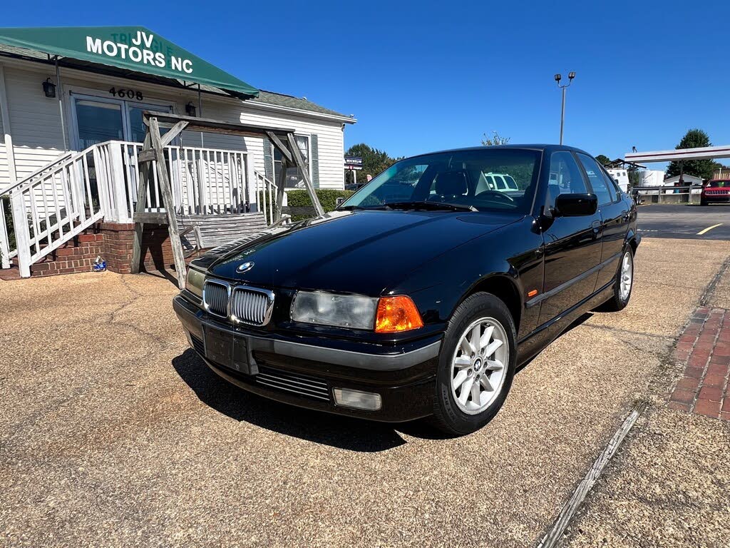 1997 BMW 3 Series 318i Sedan RWD