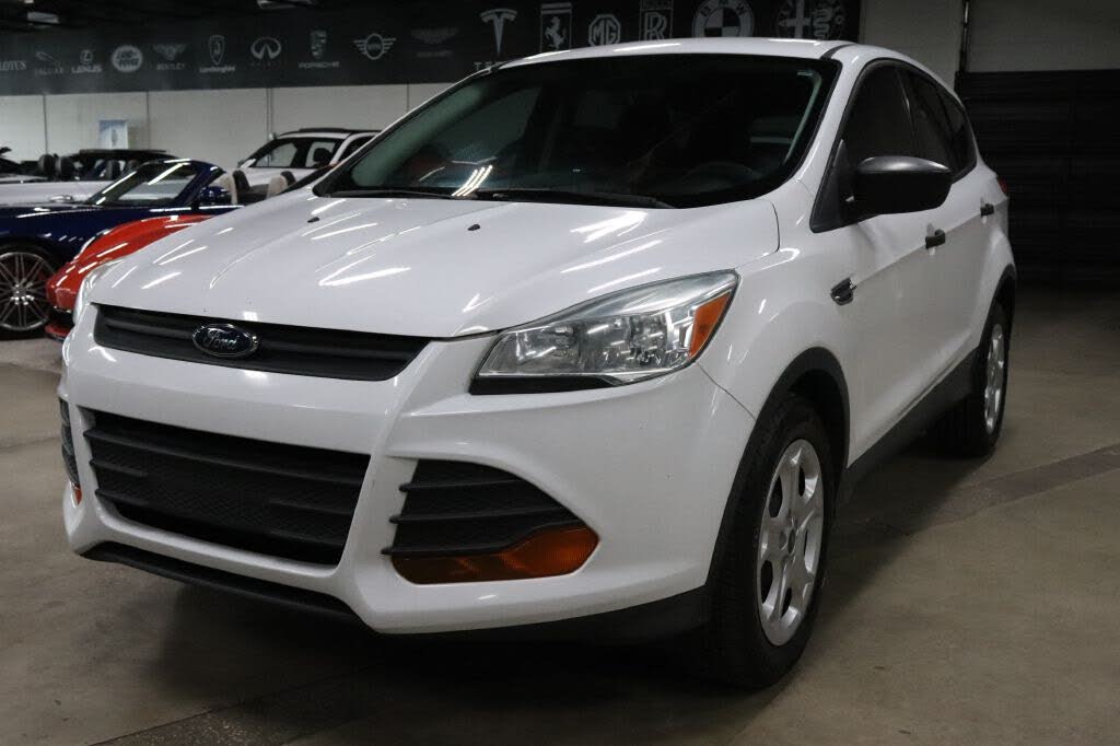 2016 Ford Escape S FWD