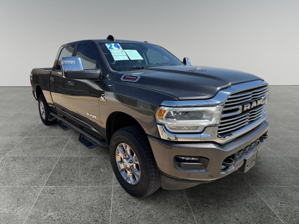 2024 RAM 3500 Laramie Crew Cab 4WD