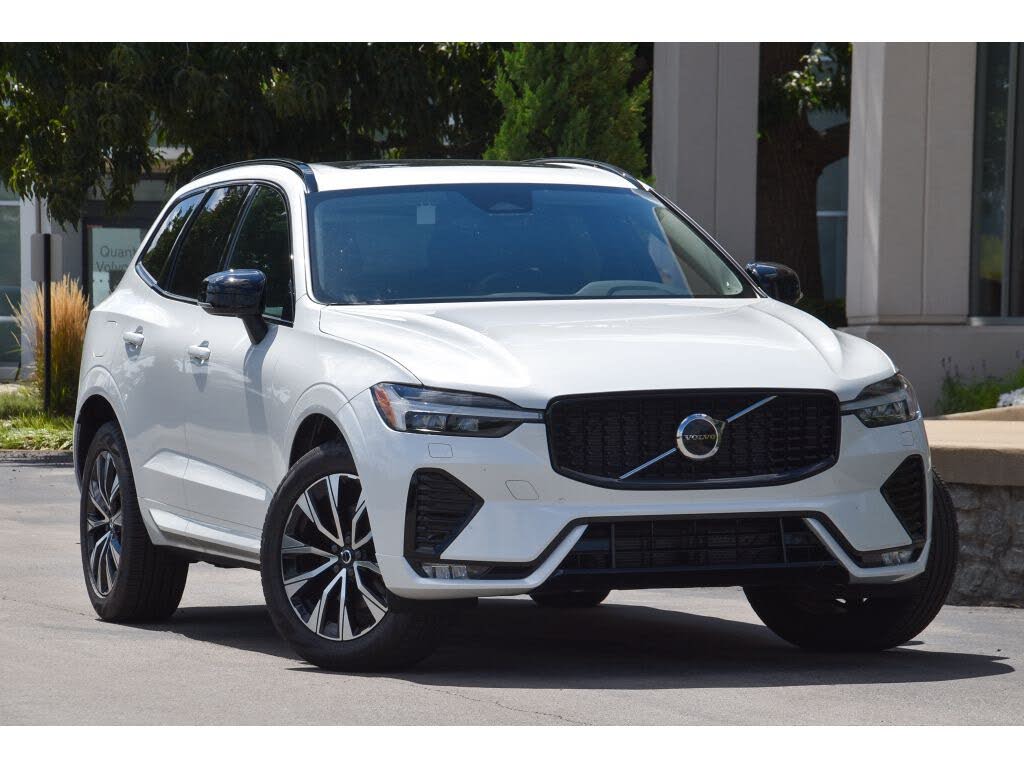 2025 Volvo XC60 B5 Core Dark Theme AWD