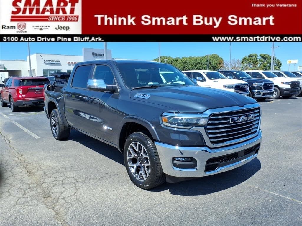 2026 RAM 1500 Laramie Crew Cab 4WD