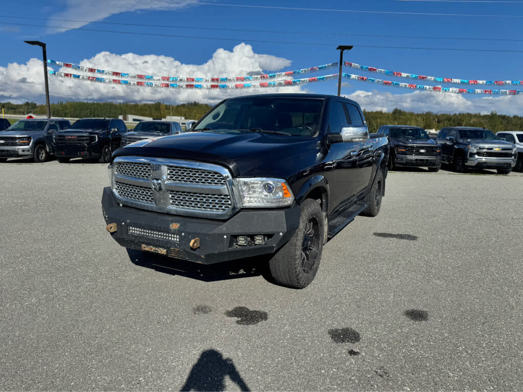 2018 RAM 1500 Laramie Crew Cab 4WD