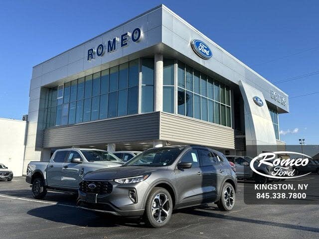 2025 Ford Escape Hybrid ST-Line Select AWD