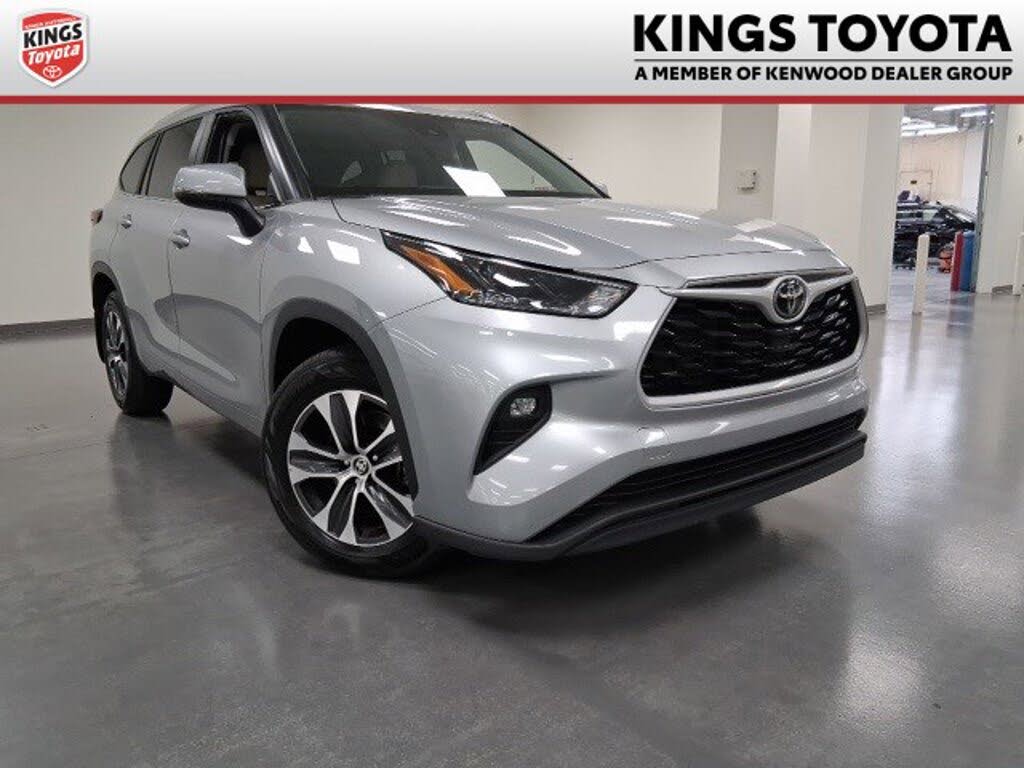 2023 Toyota Highlander XLE AWD