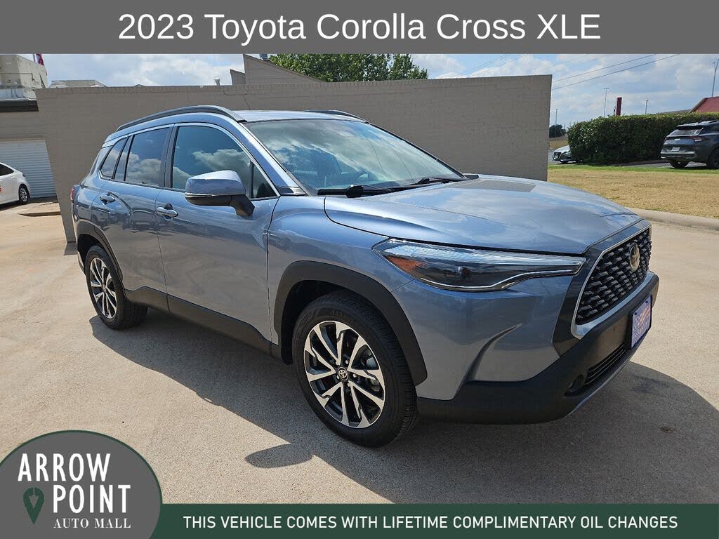 2023 Toyota Corolla Cross XLE FWD