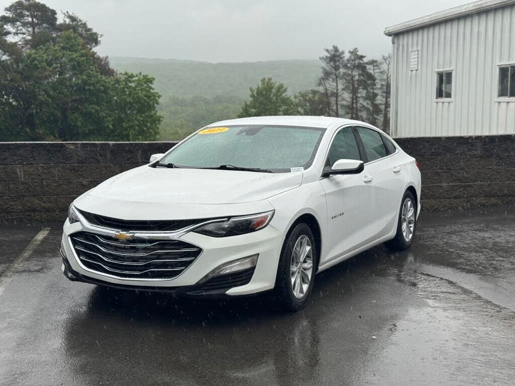 2023 Chevrolet Malibu LT with 1LT FWD