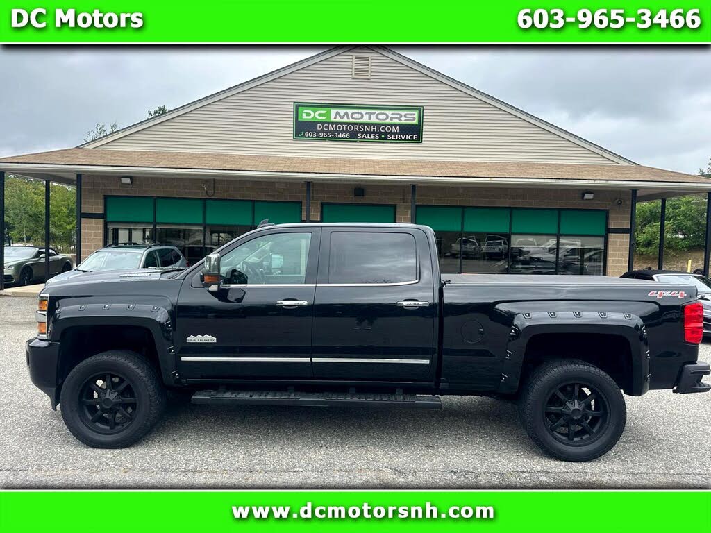 2017 Chevrolet Silverado 2500HD High Country Crew Cab 4WD