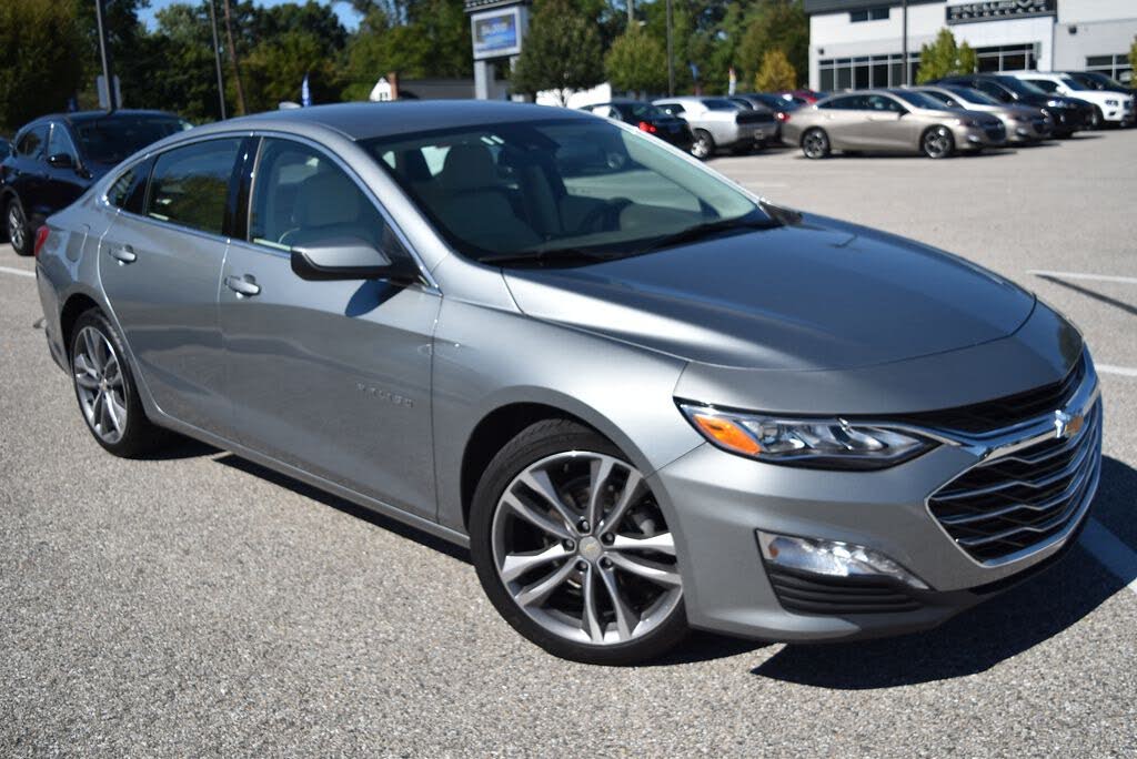 2024 Chevrolet Malibu LT with 2LT FWD