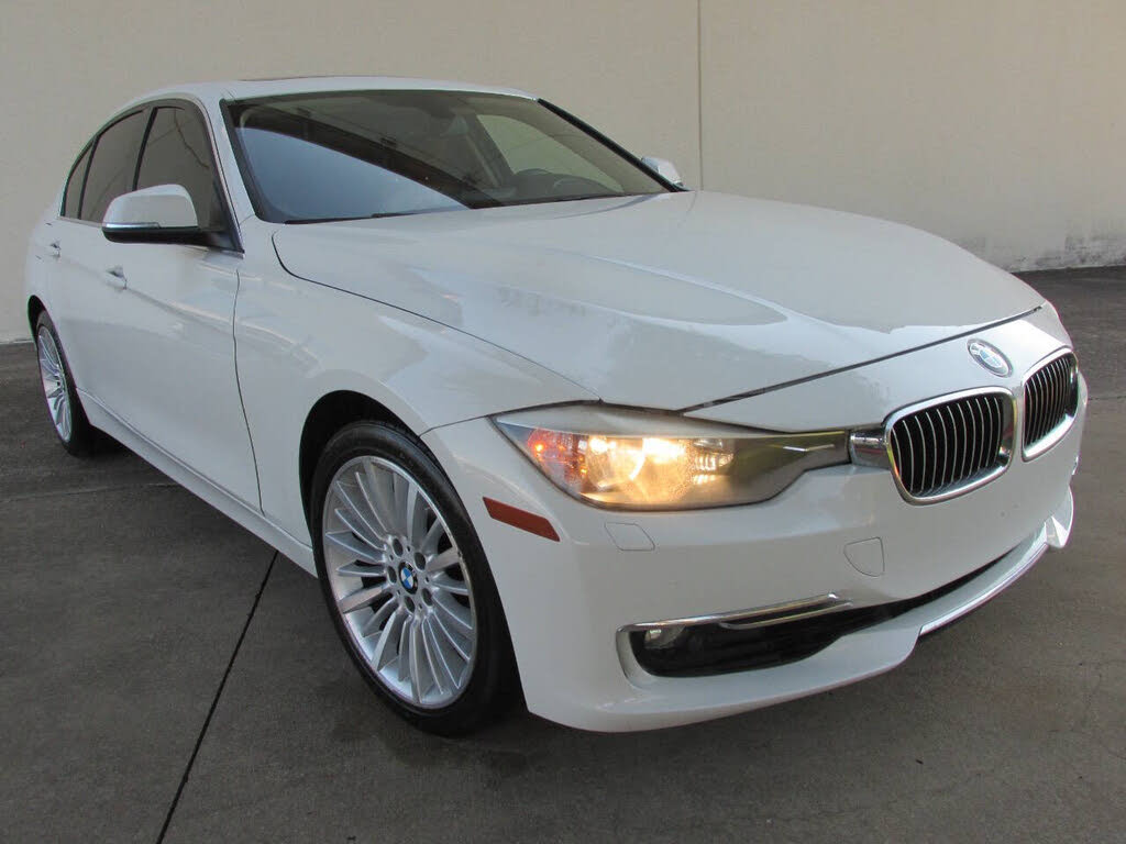 2014 BMW 3 Series 328i xDrive Sedan AWD