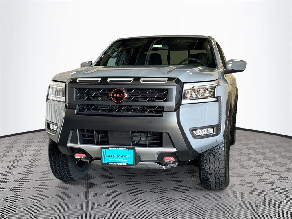2025 Nissan Frontier PRO-4X Crew Cab LB 4WD