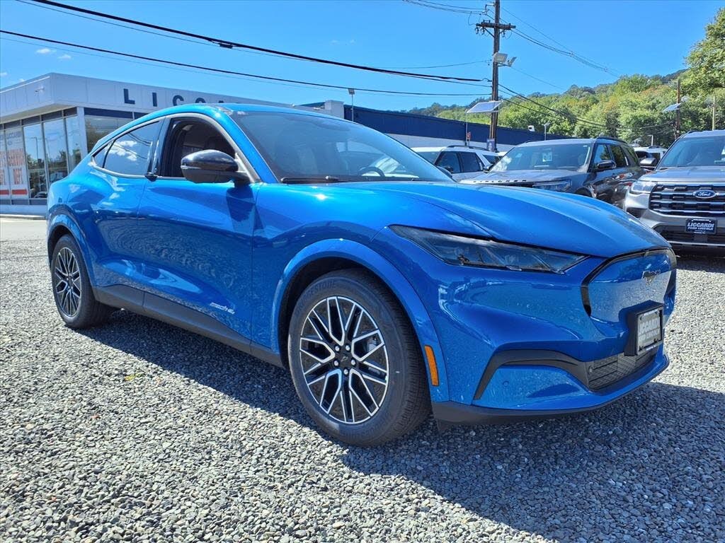 2025 Ford Mustang Mach-E Premium AWD