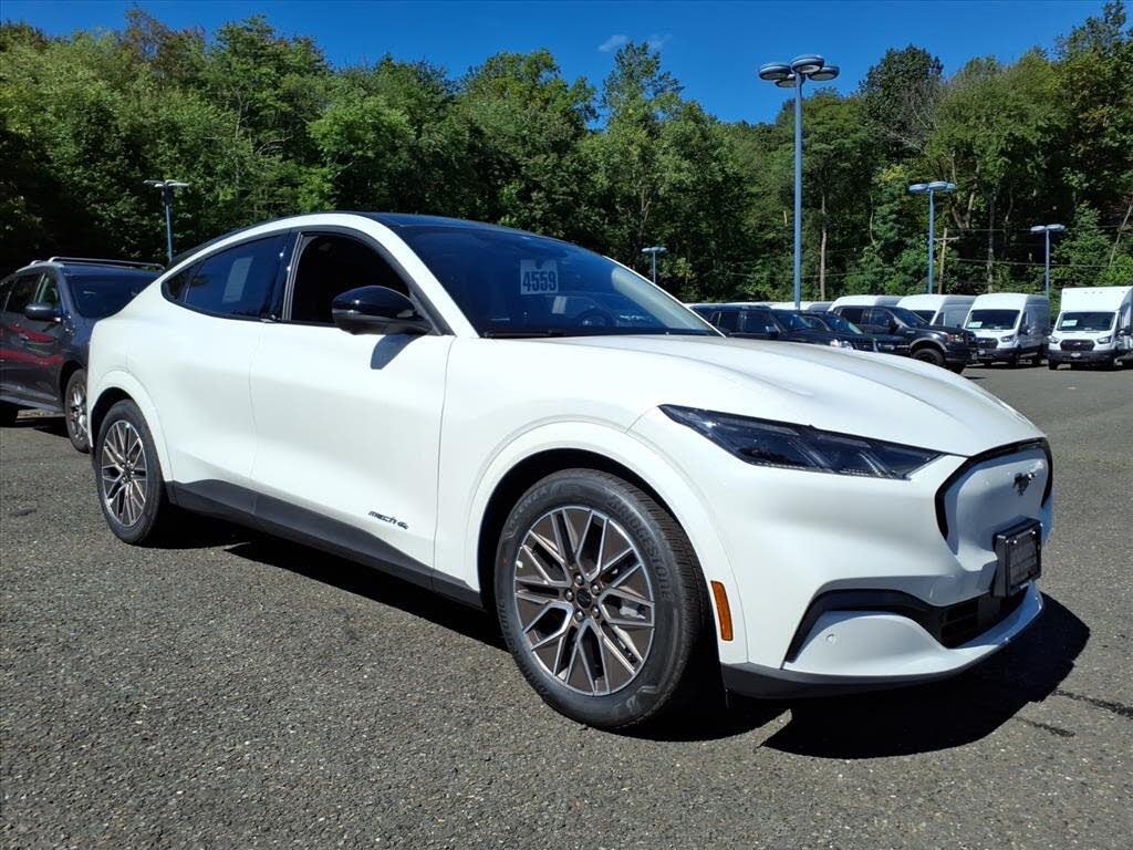 2025 Ford Mustang Mach-E Premium AWD