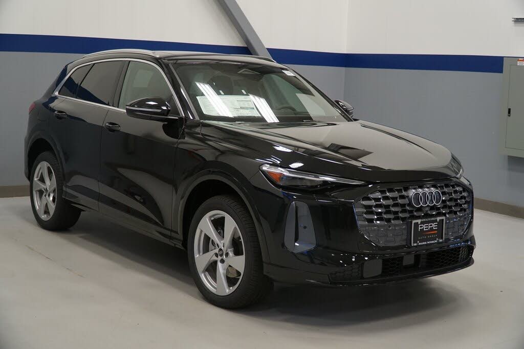 2025 Audi Q5 quattro Premium Plus 40 TFSI