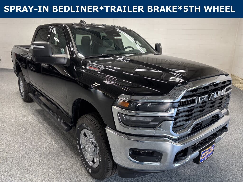 2026 RAM 2500 Tradesman Crew Cab 4WD