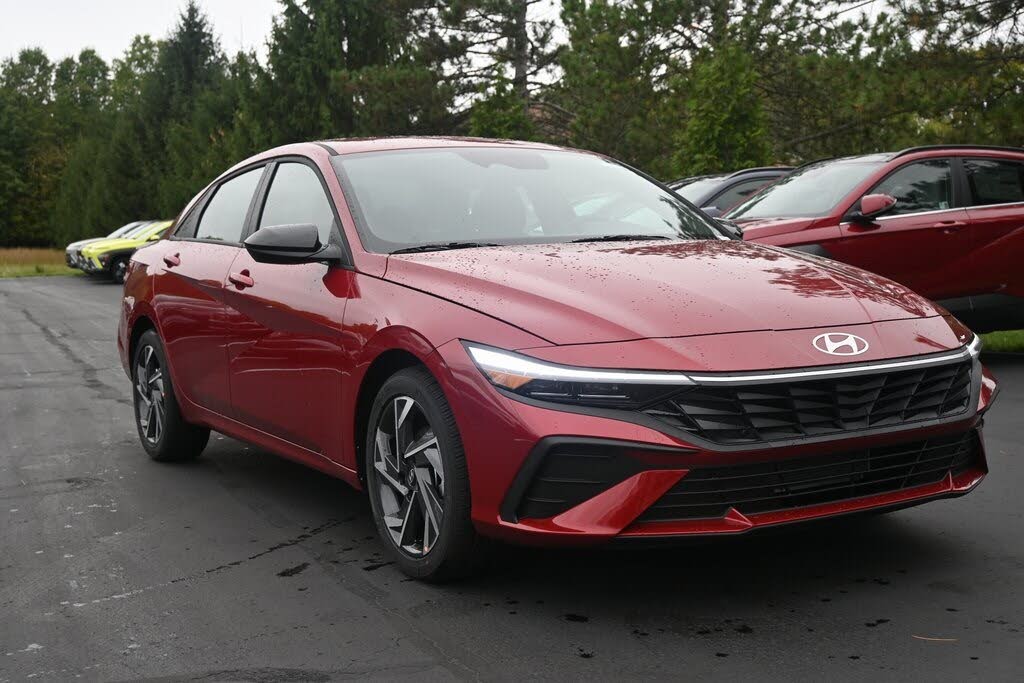 2025 Hyundai Elantra SEL Sport FWD