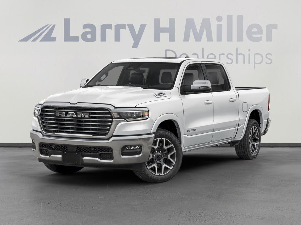 2026 RAM 1500 Laramie Crew Cab 4WD