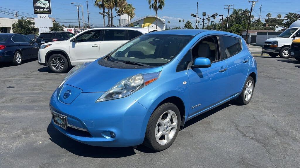 2011 Nissan LEAF SL