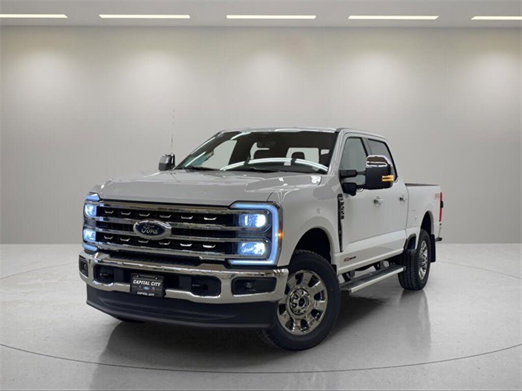 2025 Ford F-250 Super Duty Lariat Crew Cab 4WD