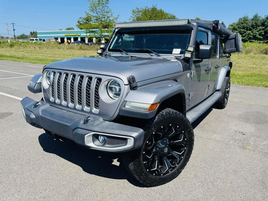 2020 Jeep Gladiator Overland Crew Cab 4WD