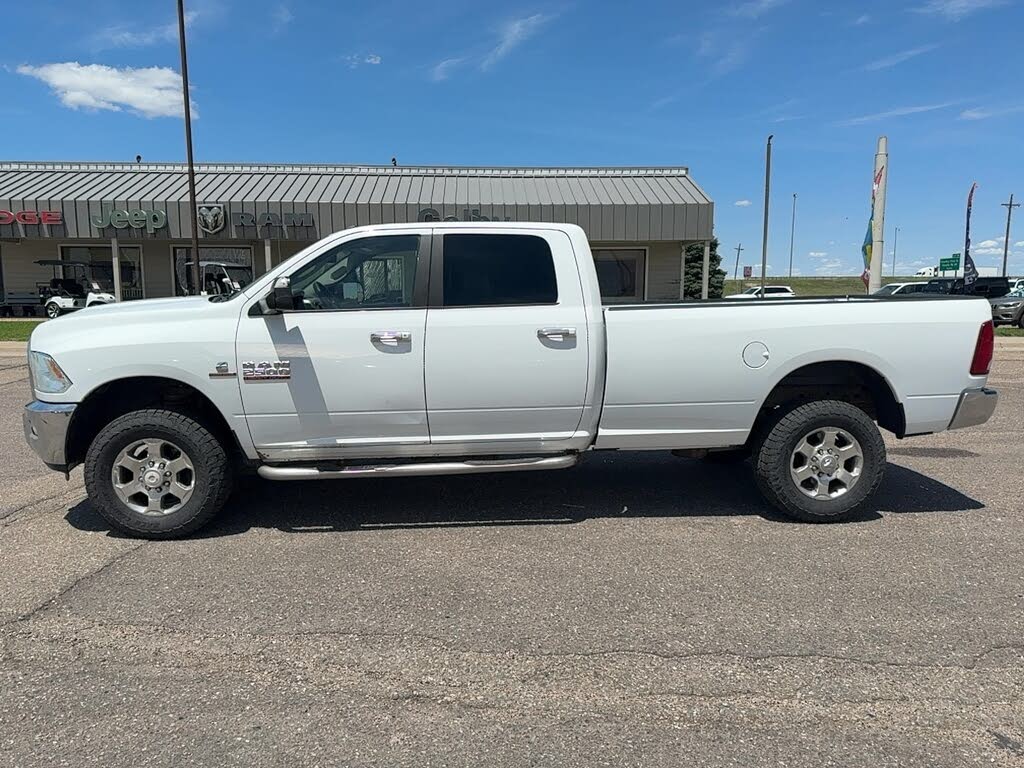 2016 RAM 2500 SLT Crew Cab LB 4WD