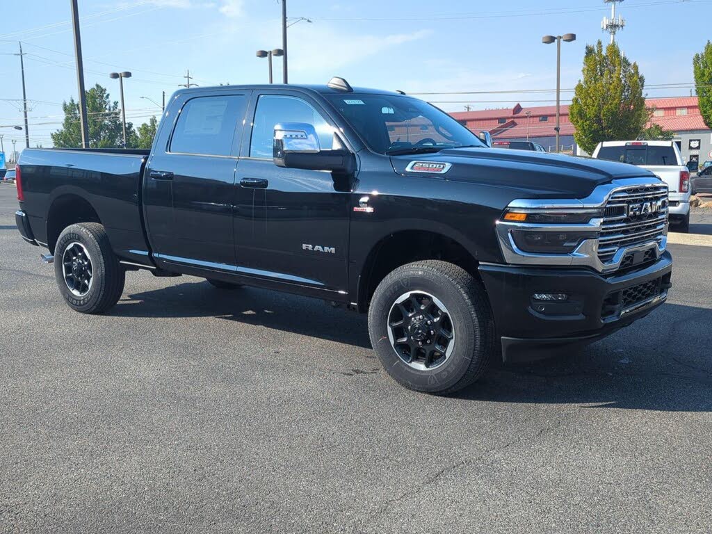 2025 RAM 2500 Laramie Crew Cab 4WD