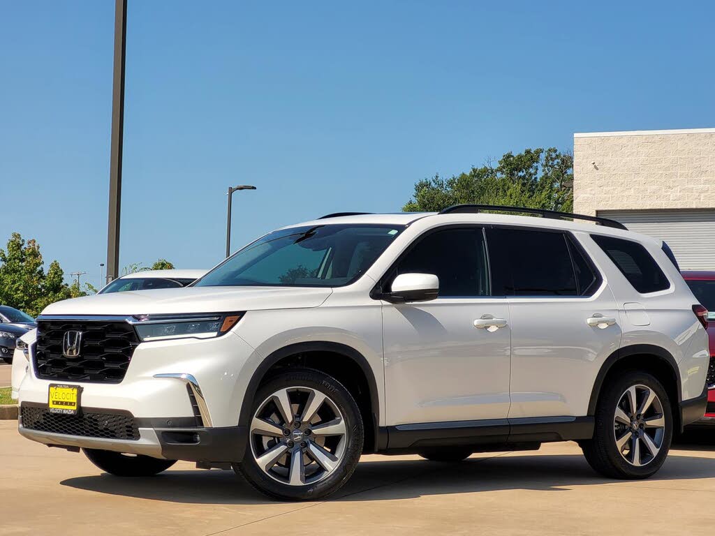 2025 Honda Pilot Touring AWD