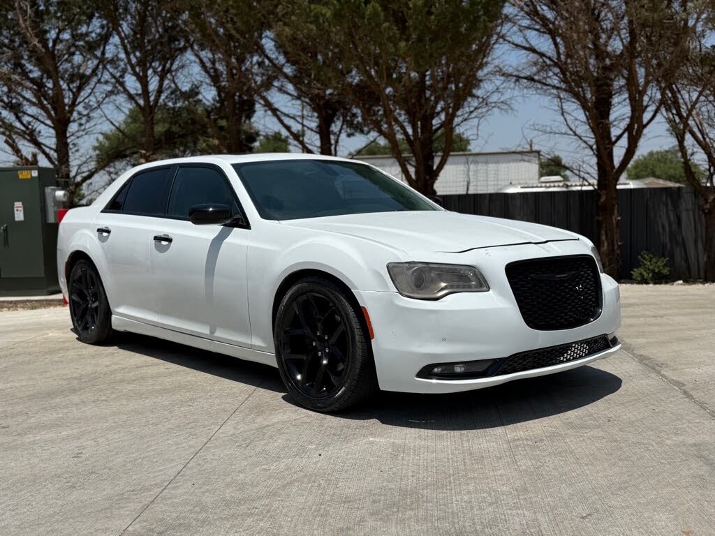 2016 Chrysler 300 C RWD