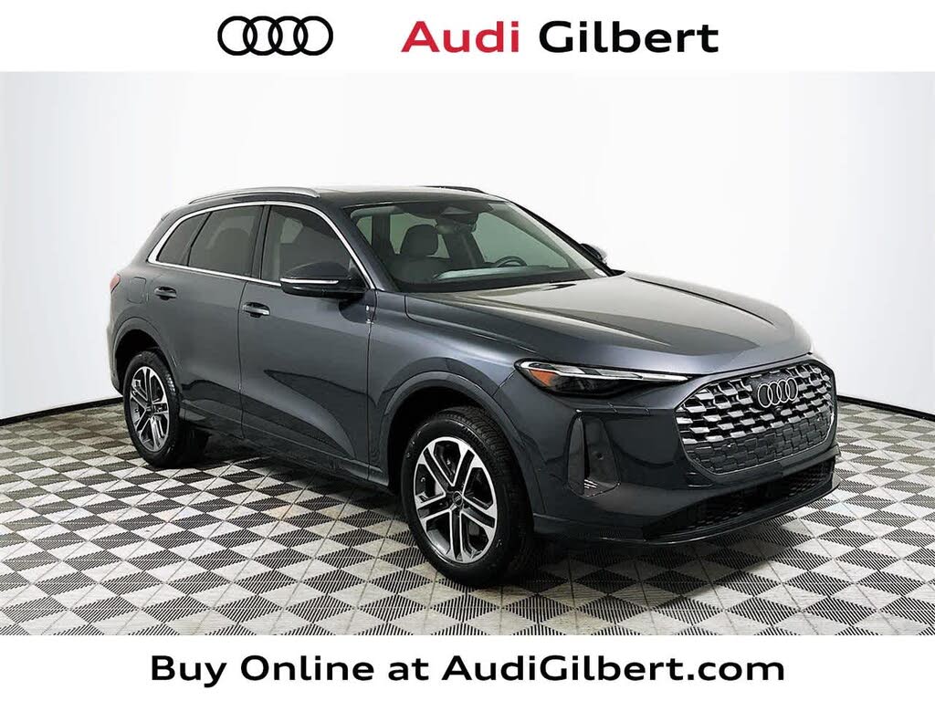 2025 Audi Q5 quattro Premium 40 TFSI