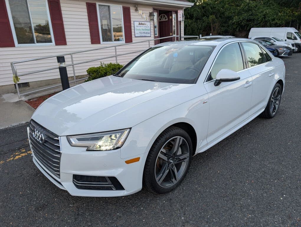 2017 Audi A4 2.0T quattro Premium Plus AWD