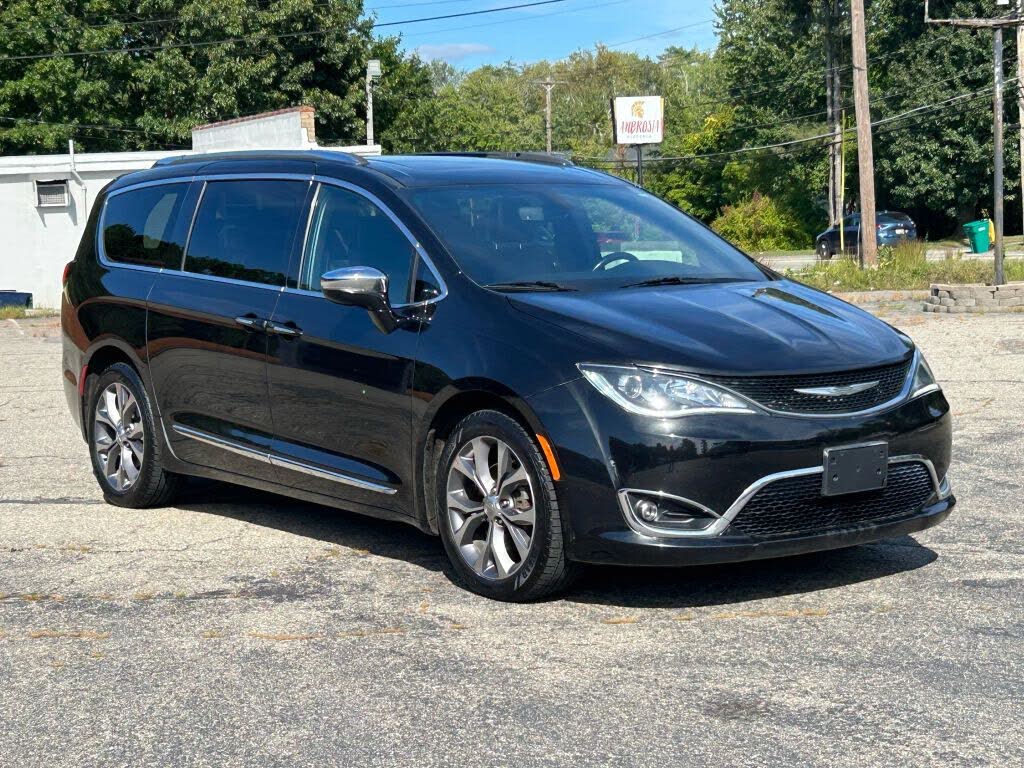 2020 Chrysler Pacifica Limited 35th Anniversary FWD