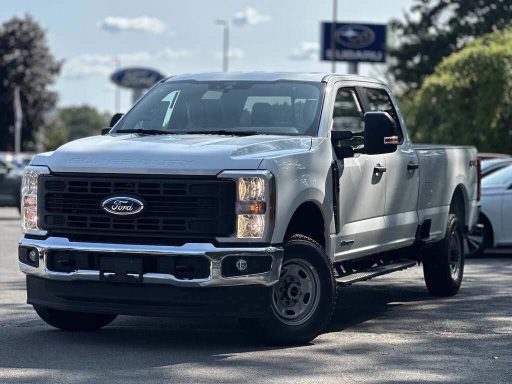2026 Ford F-350 Super Duty XL Crew Cab 4WD