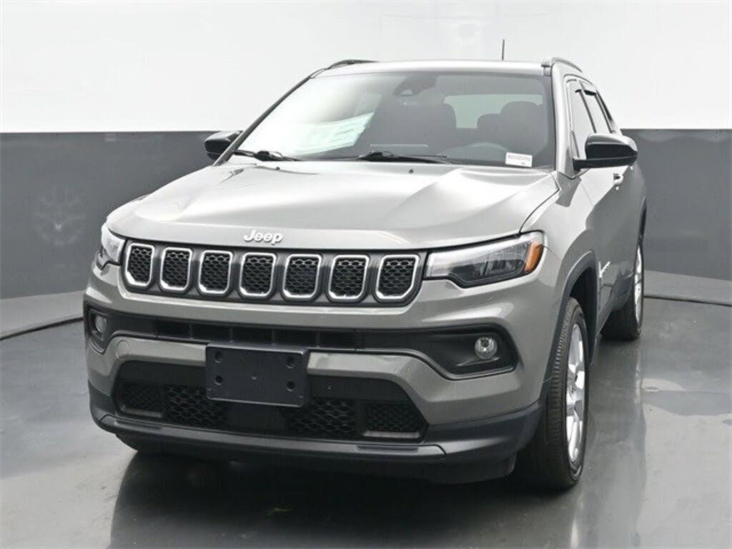 2024 Jeep Compass Latitude Lux 4WD