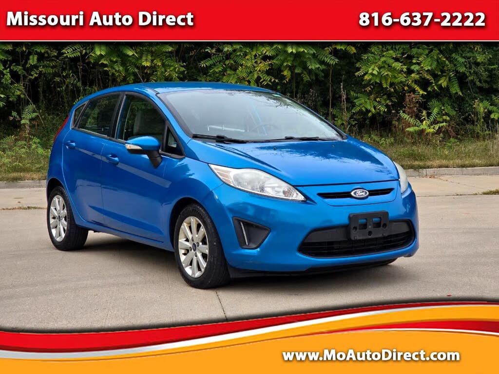 2013 Ford Fiesta SE Hatchback