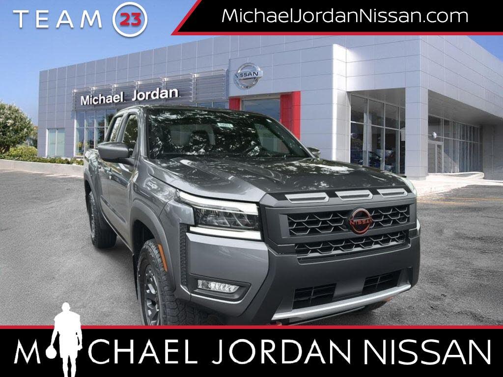 2025 Nissan Frontier PRO-4X Crew Cab 4WD