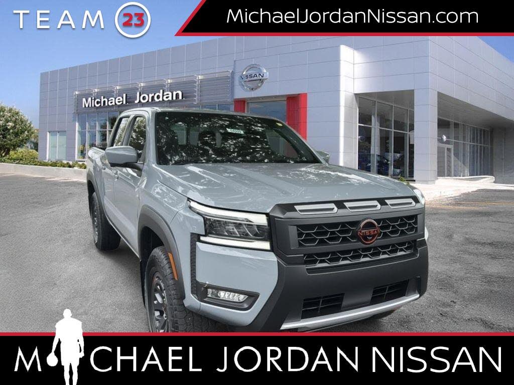 2025 Nissan Frontier PRO-4X Crew Cab 4WD