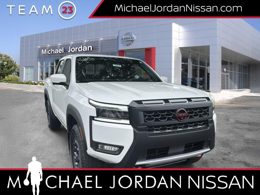 2025 Nissan Frontier PRO-4X Crew Cab 4WD