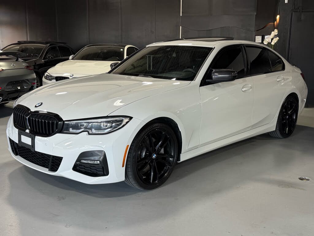 BMW 3 Series 330i xDrive AWD 2021