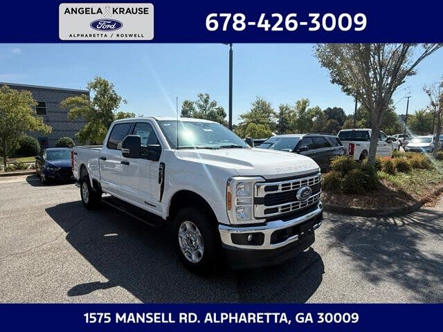 2025 Ford F-250 Super Duty XLT Crew Cab 4WD