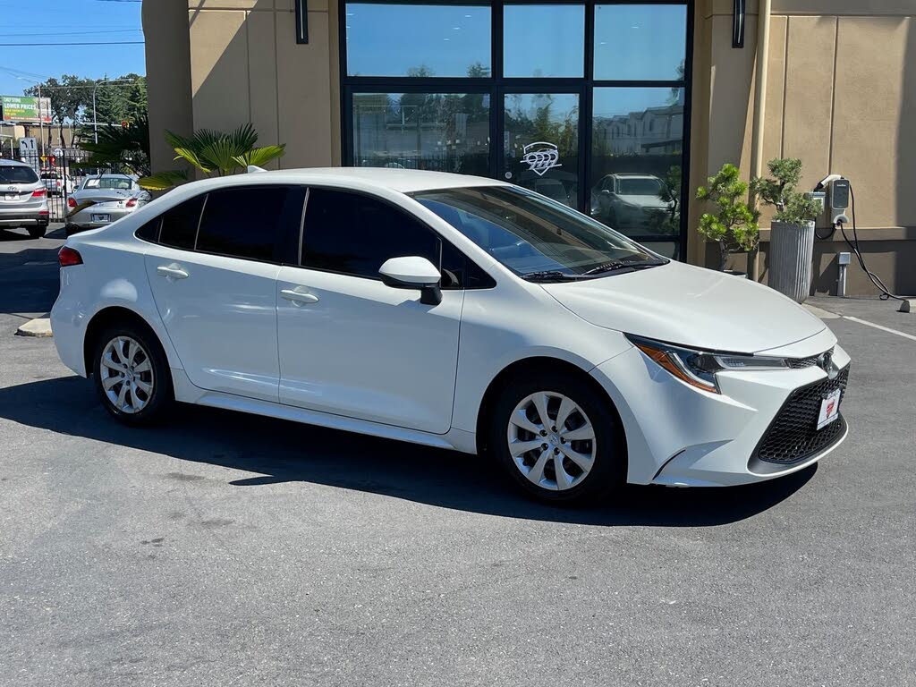 2020 Toyota Corolla LE FWD