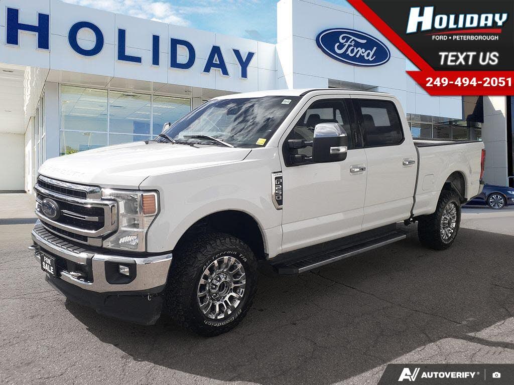 2022 Ford F-250 Super Duty Lariat Crew Cab 4WD