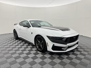 Ford Mustang Dark Horse Fastback RWD