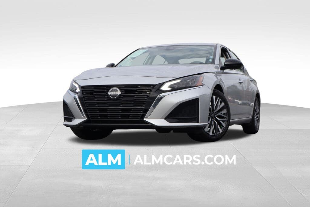 2024 Nissan Altima 2.5 SV FWD