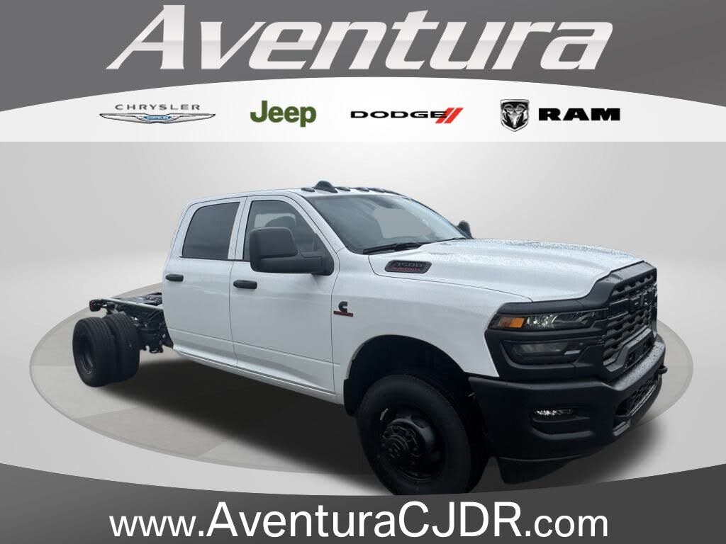 2026 RAM 3500 Chassis Tradesman Crew Cab LB DRW 4WD