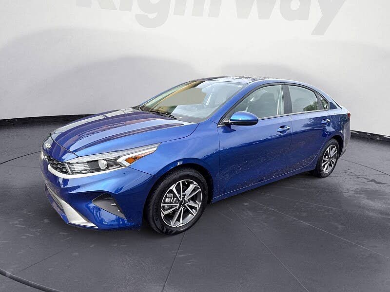 2024 Kia Forte LXS FWD