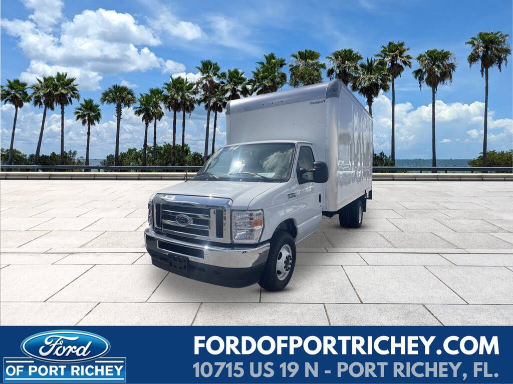2025 Ford E-Series Chassis E-350 SD Cutaway SB DRW RWD
