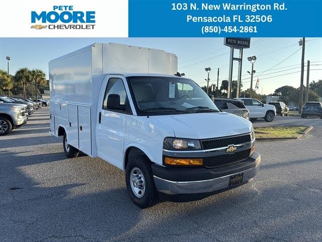 2025 Chevrolet Express Chassis 3500 Cutaway 139