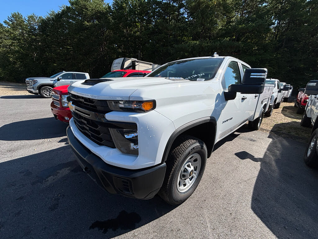 2025 Chevrolet Silverado 3500HD Chassis Work Truck Crew Cab 4WD