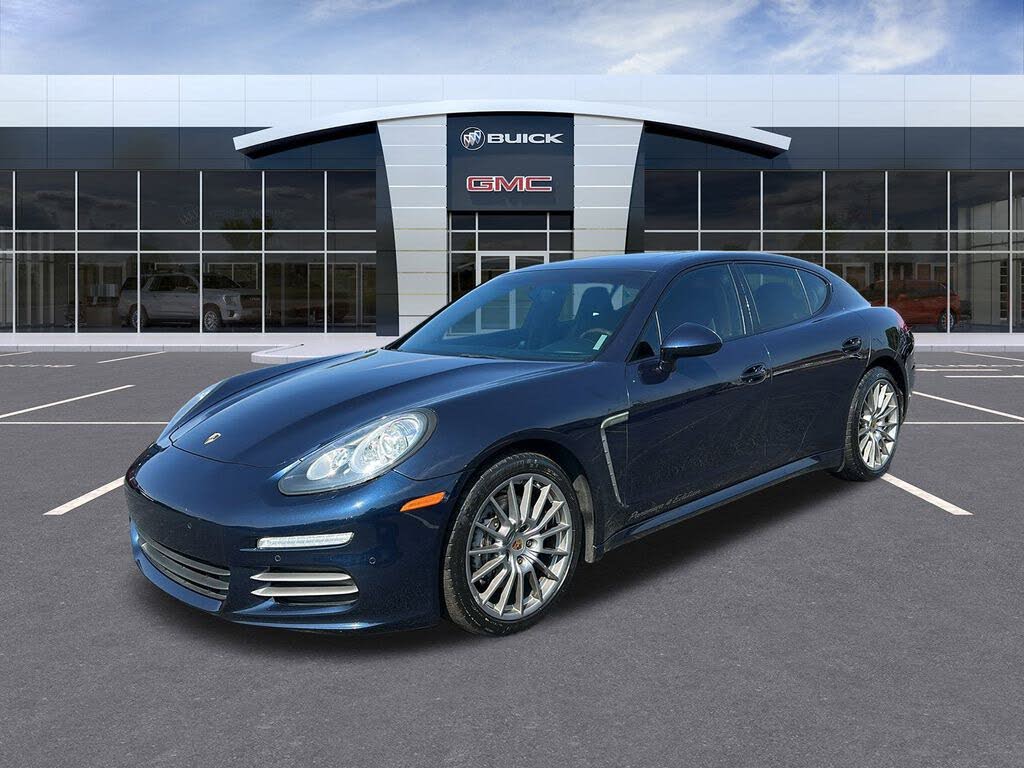2016 Porsche Panamera 4