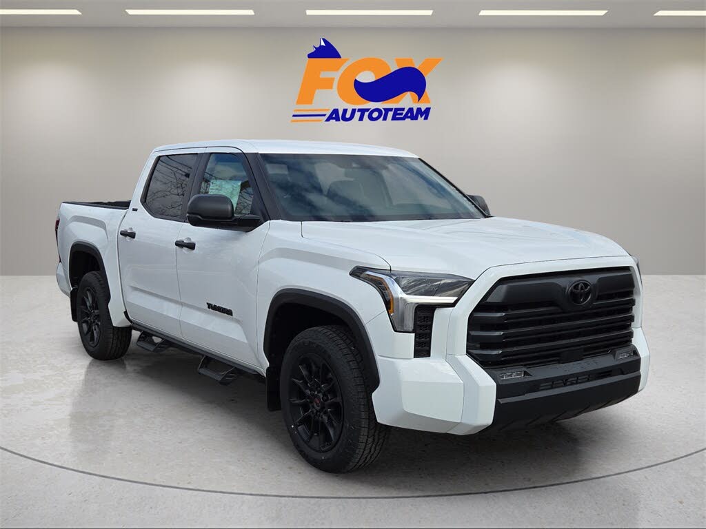 2025 Toyota Tundra SR5 CrewMax Cab RWD