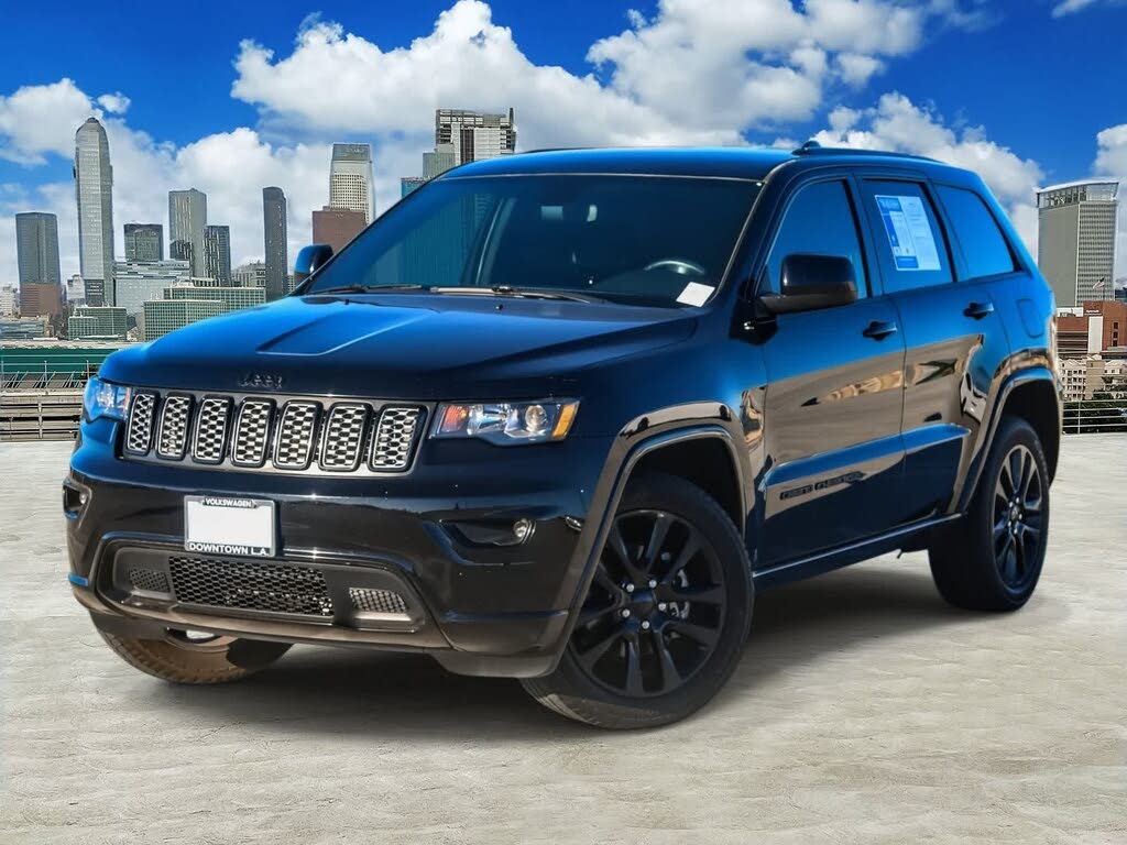 2020 Jeep Grand Cherokee Altitude RWD